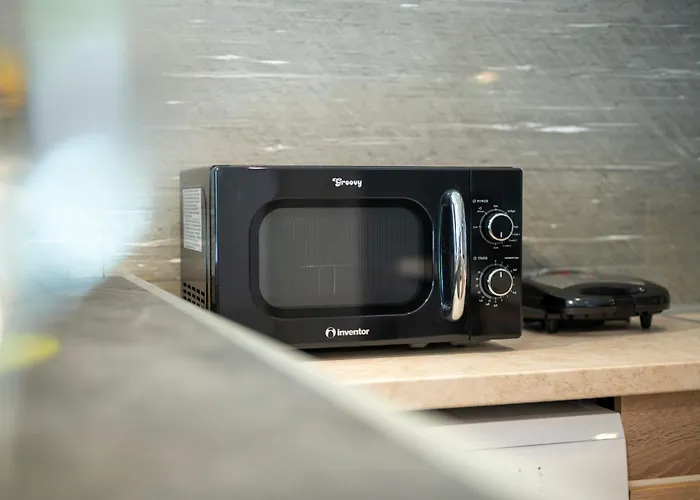 With Patio - 3 Min Walk To - Diamond 2 アパート *